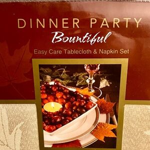 NWT Macy’s Homewear Dinner Party Bountiful Tablecloth Set 60x140 Ivory 10 Napkin